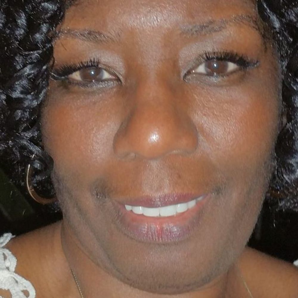 Meet your Posher, Gina